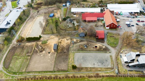 Dronefoto av Nordtvet gård