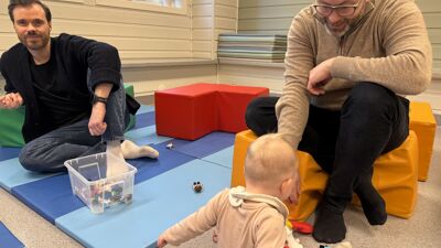 Pappaer trives i åpen barnehage