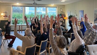 Øvelse med Sangkoret Piloten i regi av dirigent Ingrid Lohne.