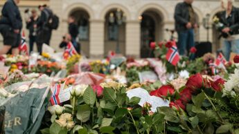 Blomster på Slottsplassen.