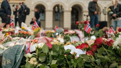 Blomster på Slottsplassen.