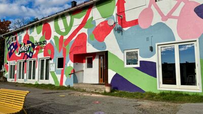 Et fargerikt nabolagshus.