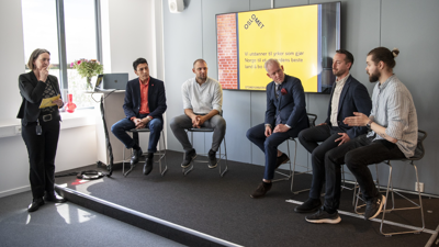Bildet viser panelsamtale med bydel, universitet og studenter.