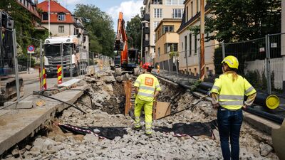 Gabelsgate graves opp for å legge nye vannrør