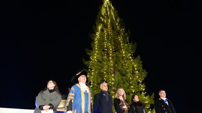 Ordfører Anne Lindboe med representanter fra London