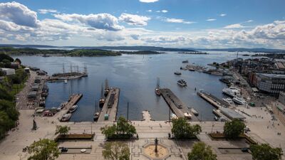 Rådhuskaia og Pipervika sett fra rådhuset
