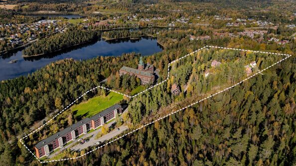 Eiendom på Vardåsen, Dikemark i Asker. Bildet viser omtrentlig eiendomsgrense med 70 mål som Oslo kommune nå selger i det åpne markedet.