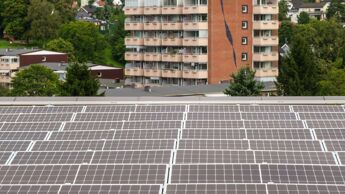 Solcellepanel ved nye legevakten