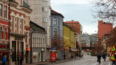 Gatebilde mot sentrum fra Grønlandsleiret.