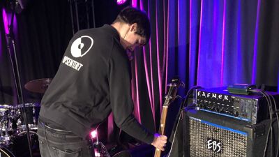 Marko Sikkeland Eric er på sommerjobb på Popsenteret.