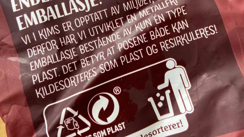 Nærbilde av potetgullpose