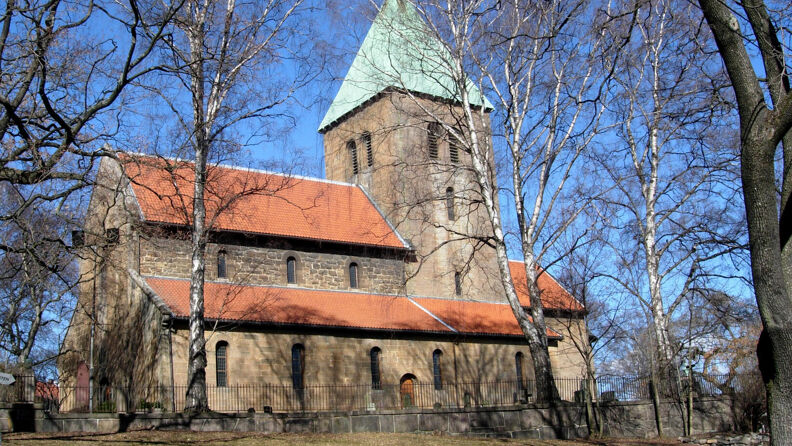 Gamle Aker kirke foto