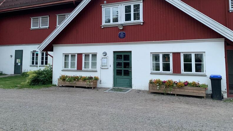 Inngangen til hovedhuset