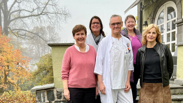 I hagen på Lovisenberg sykehus. Fra venstre: Liv Fuglum Sætre, Vibeke Mathiesen, Are Kirkaas Normann, Liv Inger Stokvold og Karen Riddervold. 