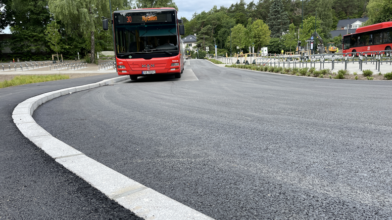 En av bussene man kan ta til Huk