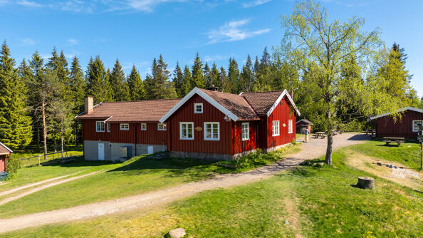Sinober sportsstue i Lillomarka